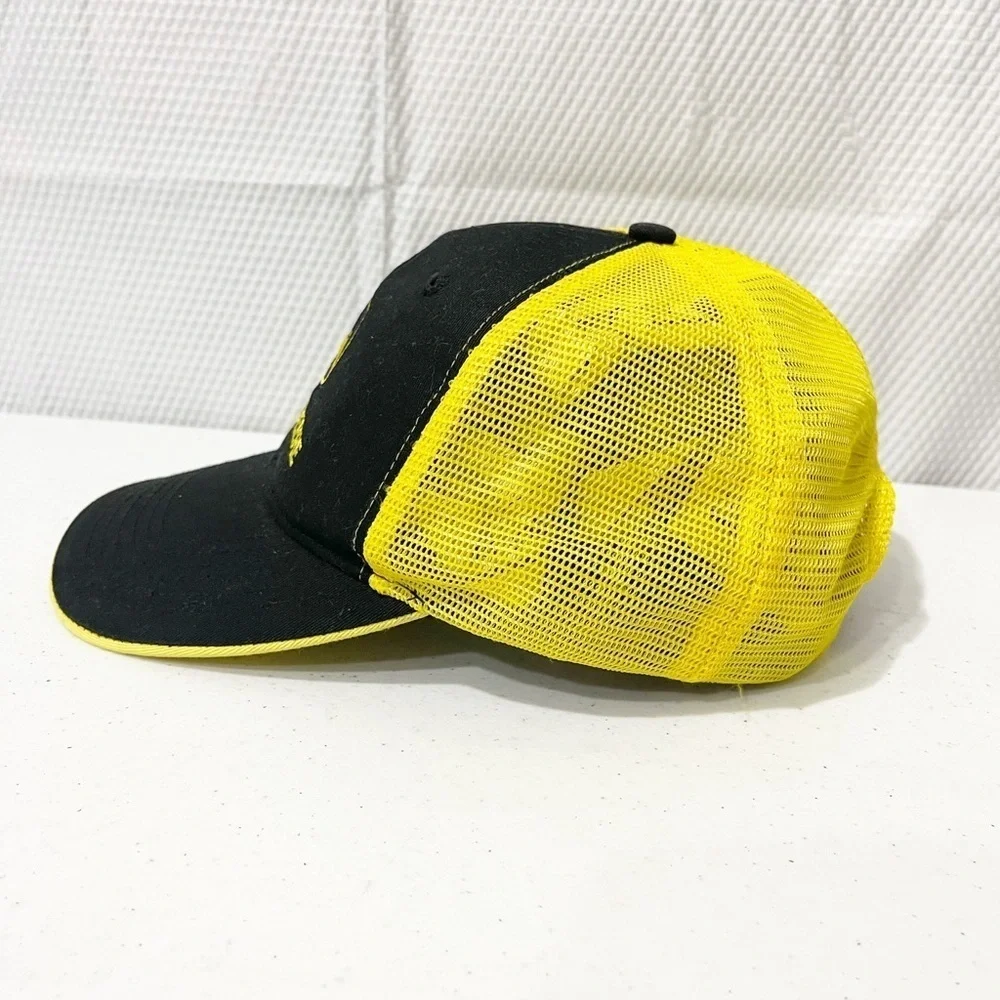 John Deere baseball SnapBack truckers cap.